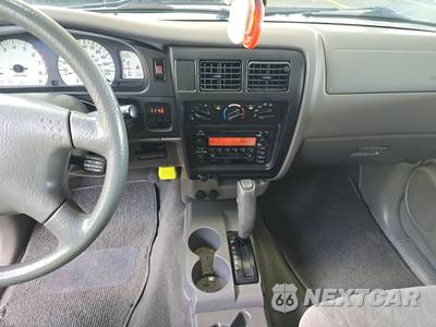 2004 Toyota Tacoma PreRunner Crew Cab Medium Bed - zdjęcie 11 z 37 - miniatura