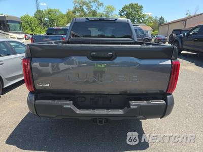 2024 Toyota Tundra SR5 Crew Cab Short Bed - zdjęcie 5 z 32 - miniatura