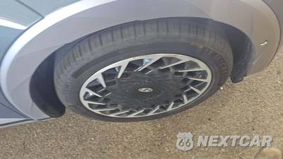 2024 Hyundai IONIQ 5 Limited - zdjęcie 24 z 31 - miniatura