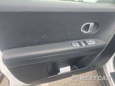 2024 Hyundai IONIQ 5 SE Standard Range - zdjęcie 9 z 27 - miniatura