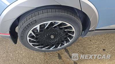 2024 Hyundai IONIQ 5 Limited - zdjęcie 20 z 28 - miniatura