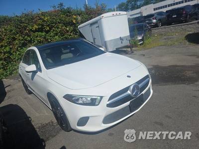 2022 Mercedes-Benz A 220 4MATIC - zdjęcie 3 z 23 - miniatura