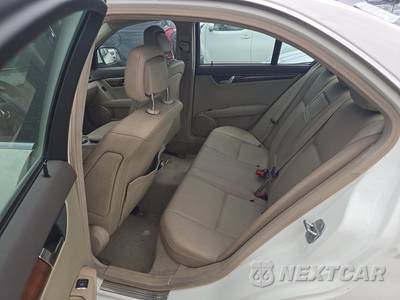 2009 Mercedes-Benz C 300 - zdjęcie 13 z 37 - miniatura