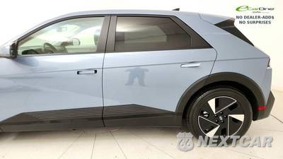2026 Hyundai IONIQ 5 SE - zdjęcie 23 z 50 - miniatura