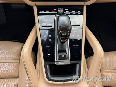 2021 Porsche Cayenne - zdjęcie 22 z 32 - miniatura