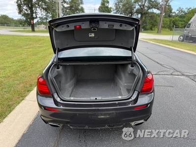 2015 BMW 7 Series Sedan 750Li M SPORT LINE - zdjęcie 8 z 19 - miniatura