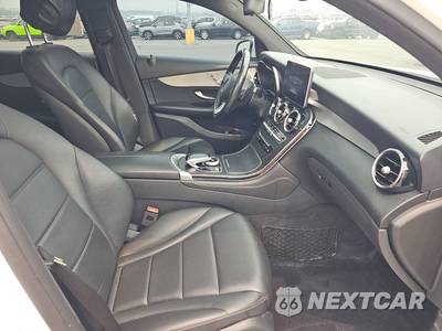2019 Mercedes-Benz GLC 300 4MATIC - zdjęcie 8 z 34 - miniatura