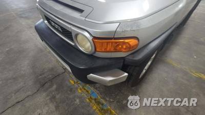 2008 Toyota FJ Cruiser w/Rear Doors - zdjęcie 59 z 60 - miniatura