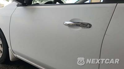 2017 Nissan Versa Sedan SV - zdjęcie 35 z 38 - miniatura