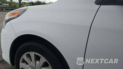 2017 Nissan Versa Sedan SV - zdjęcie 34 z 38 - miniatura