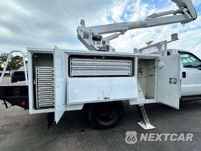 2009 Ford Super Duty F-550 Cab Chassis XL Regular Cab DRW - zdjęcie 11 z 24 - miniatura