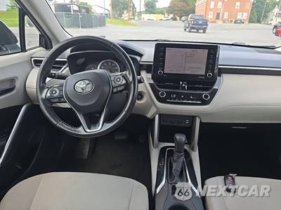 2022 Toyota Corolla Cross LE - zdjęcie 8 z 18 - miniatura