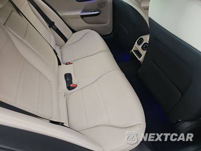 2023 Mercedes-Benz C 300 4MATIC Sedan - zdjęcie 14 z 19 - miniatura