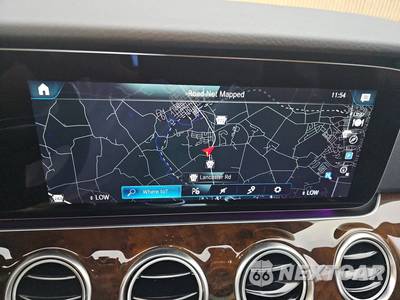 2023 Mercedes-Benz E 450 4MATIC Sedan - zdjęcie 9 z 19 - miniatura
