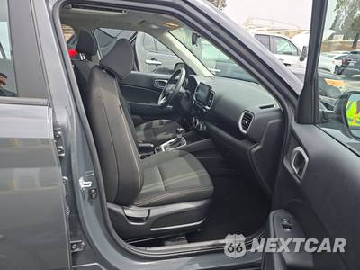 2025 Hyundai Venue SEL - zdjęcie 8 z 27 - miniatura