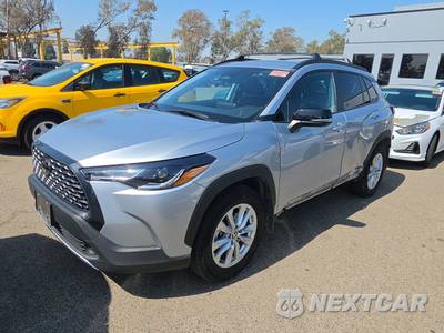 2025 Toyota Corolla Cross LE