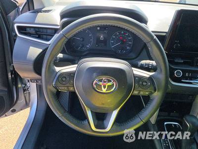 2025 Toyota Corolla Cross LE - zdjęcie 10 z 23 - miniatura