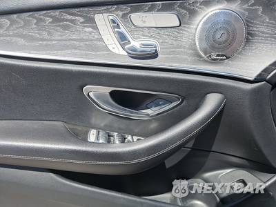 2021 Mercedes-Benz E 350 Sedan - zdjęcie 9 z 21 - miniatura