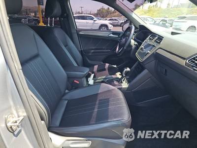 2023 Volkswagen Tiguan SE R-Line Black - zdjęcie 8 z 24 - miniatura
