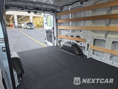 2025 Ford Transit 250 Cargo Van Low Roof 130.0" WB - zdjęcie 13 z 22 - miniatura