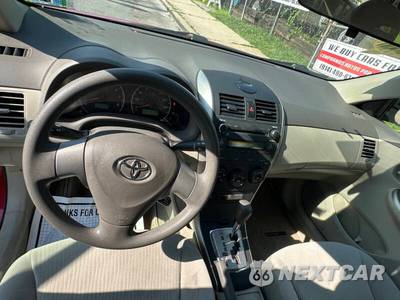 2010 Toyota Corolla - zdjęcie 12 z 18 - miniatura