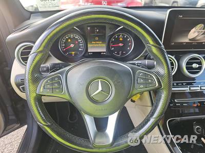 2017 Mercedes-Benz GLC 300 4MATIC - zdjęcie 10 z 32 - miniatura
