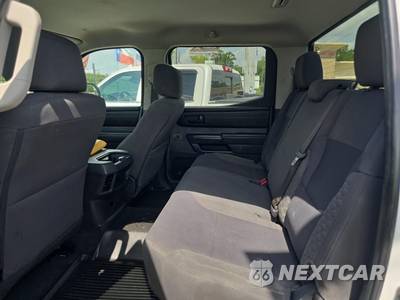 2023 Toyota Tundra SR Crew Cab Short Bed - zdjęcie 16 z 22 - miniatura