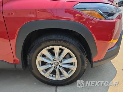 2024 Toyota Corolla Cross LE - zdjęcie 9 z 23 - miniatura