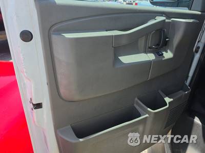 2020 GMC Savana 2500 Cargo Van 1WT 135.2" WB - zdjęcie 9 z 29 - miniatura