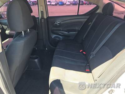 2019 Nissan Versa Sedan SV - zdjęcie 13 z 47 - miniatura