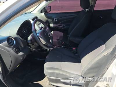 2019 Nissan Versa Sedan SV - zdjęcie 7 z 47 - miniatura