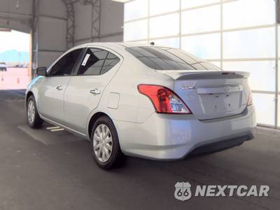 2019 Nissan Versa Sedan SV - zdjęcie 6 z 47 - miniatura