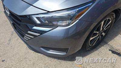 2025 Nissan Versa SV - zdjęcie 30 z 37 - miniatura