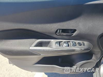 2023 Nissan Kicks S - zdjęcie 9 z 35 - miniatura