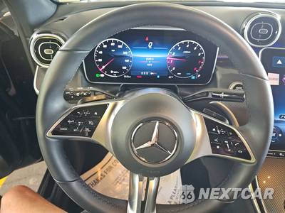 2025 Mercedes-Benz GLC 300 4MATIC - zdjęcie 10 z 21 - miniatura
