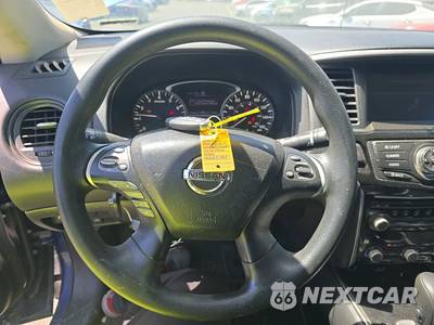 2018 Nissan Pathfinder S - zdjęcie 10 z 32 - miniatura