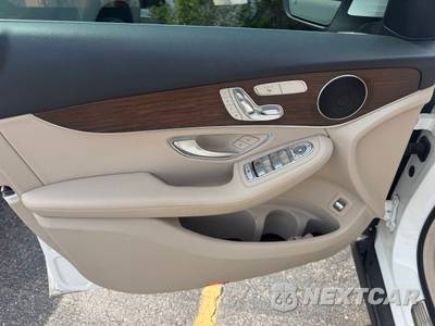 2022 Mercedes-Benz GLC 300 4MATIC - zdjęcie 17 z 21 - miniatura