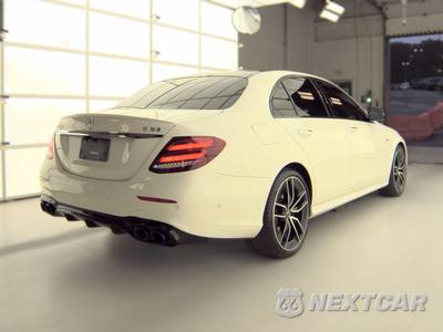 2020 Mercedes-Benz AMG E 53 4MATIC Sedan - zdjęcie 4 z 33 - miniatura