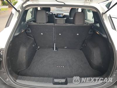 2025 Nissan Kicks S - zdjęcie 16 z 33 - miniatura