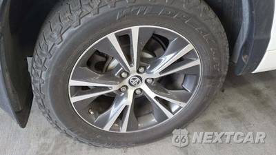 2016 Toyota Highlander XLE - zdjęcie 26 z 32 - miniatura