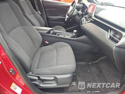 2018 Toyota C-HR XLE Premium - zdjęcie 8 z 34 - miniatura