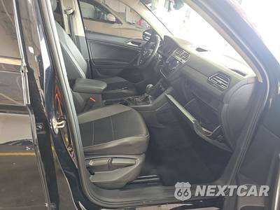 2021 Volkswagen Tiguan SE - zdjęcie 8 z 35 - miniatura