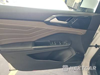 2024 Volkswagen Taos SEL - zdjęcie 9 z 21 - miniatura