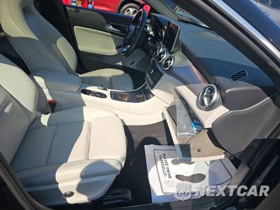 2019 Mercedes-Benz CLA 250 4MATIC - zdjęcie 8 z 34 - miniatura