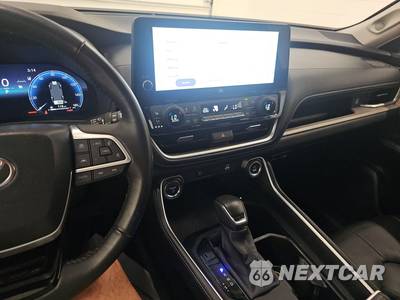 2025 Toyota Grand Highlander Hybrid Limited - zdjęcie 11 z 22 - miniatura