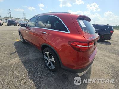 2017 Mercedes-Benz GLC 300 - zdjęcie 6 z 33 - miniatura