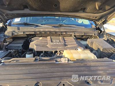 2018 Nissan TITAN XD SV Crew Cab Medium Bed - zdjęcie 15 z 22 - miniatura