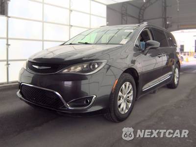 2020 Chrysler Pacifica Touring L 121.6" WB