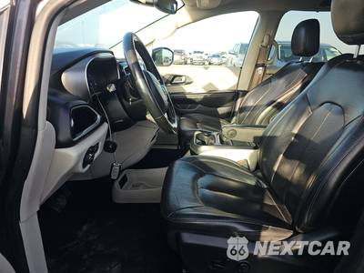 2020 Chrysler Pacifica Touring L 121.6" WB - zdjęcie 7 z 25 - miniatura