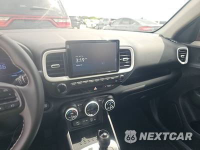2024 Hyundai Venue Limited - zdjęcie 11 z 18 - miniatura